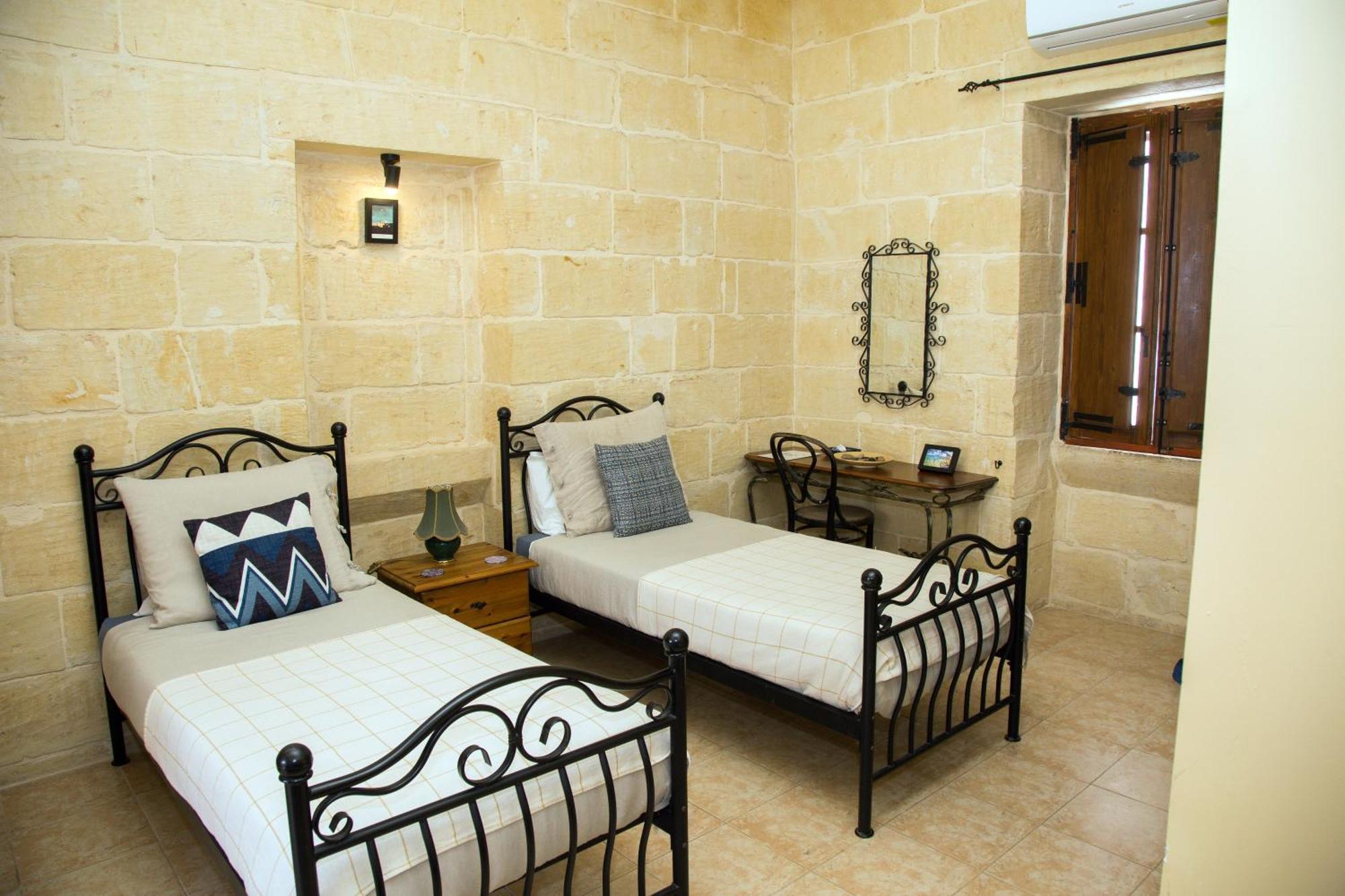 A La Maison B&B Xagħra Eksteriør bilde