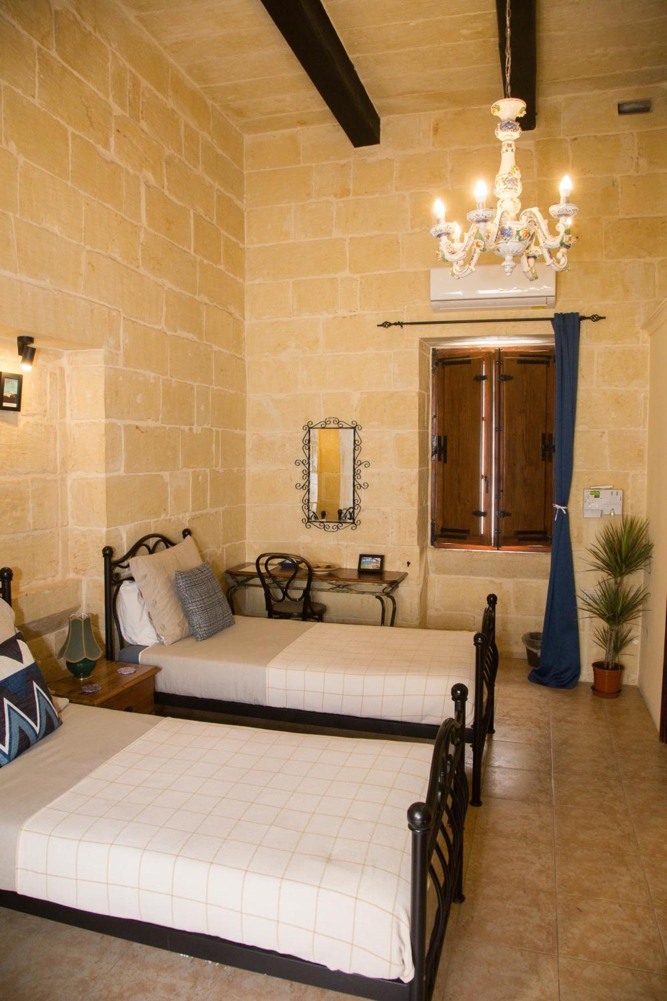 A La Maison B&B Xagħra Eksteriør bilde
